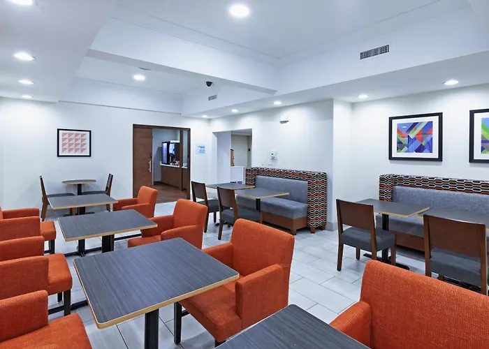 Holiday Inn Express Hotel And Suites Jenks By Ihg