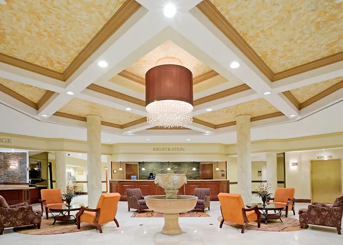 Crowne Plaza Edison By Ihg