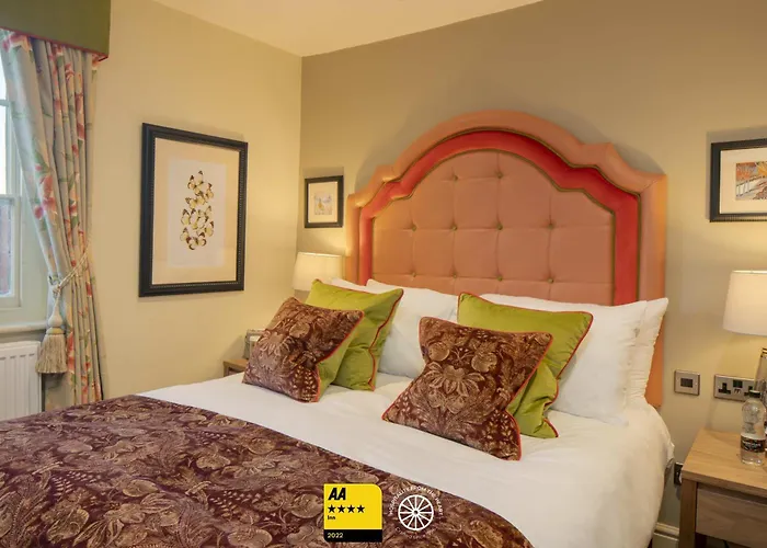 The Tudor House Hotel, Tewkesbury, Gloucestershire - The Coaching Inn Group
