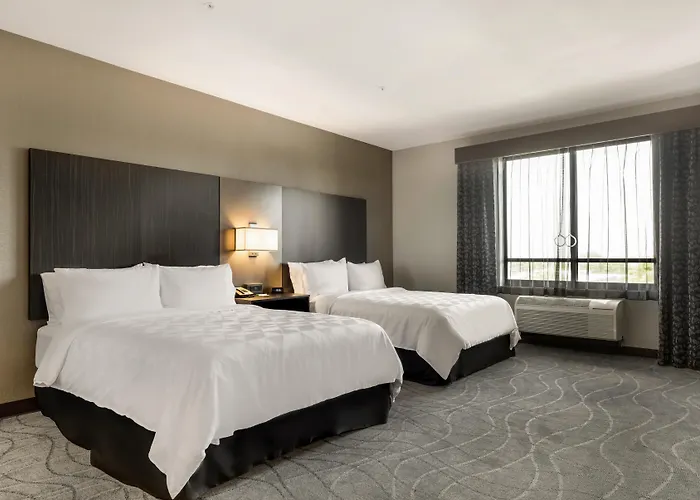 Holiday Inn & Suites Silicon Valley - Milpitas By Ihg