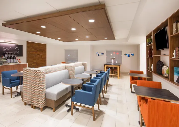 Holiday Inn Express & Suites Pahrump By Ihg