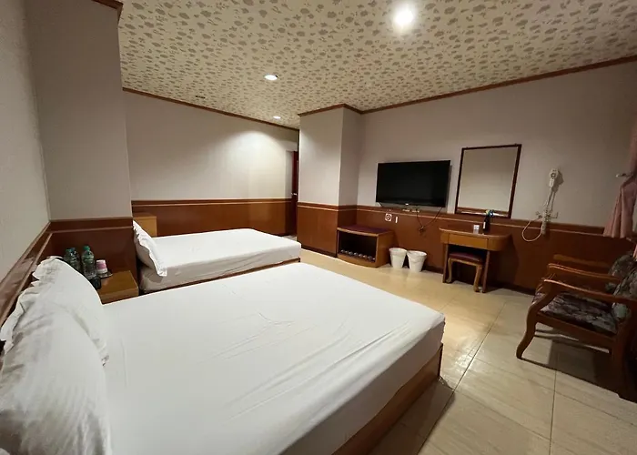 Jiaoxi Hot Spring Hotel
