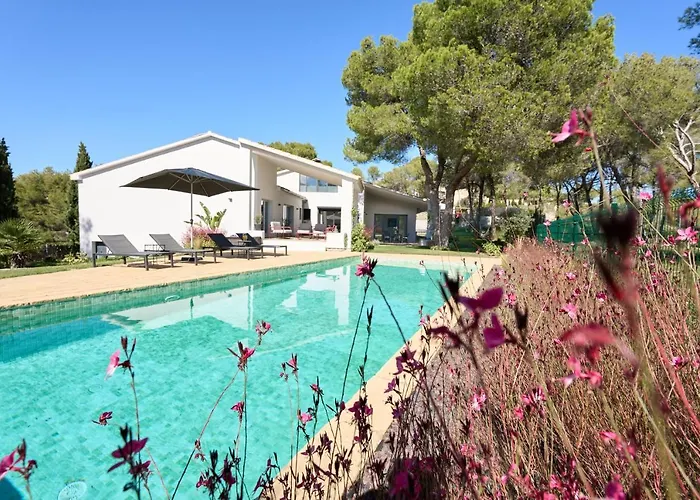 Casa Brisa Boutique Guest House - Gay Men Only Sant Pere De Ribes