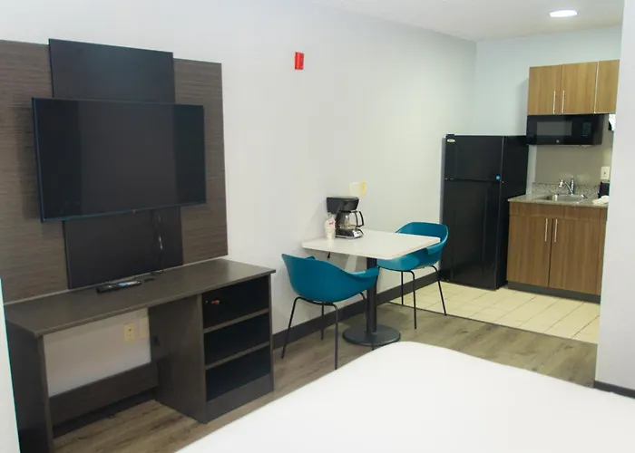 Studio 6 Extended Stay - West Palm Beach, Fl