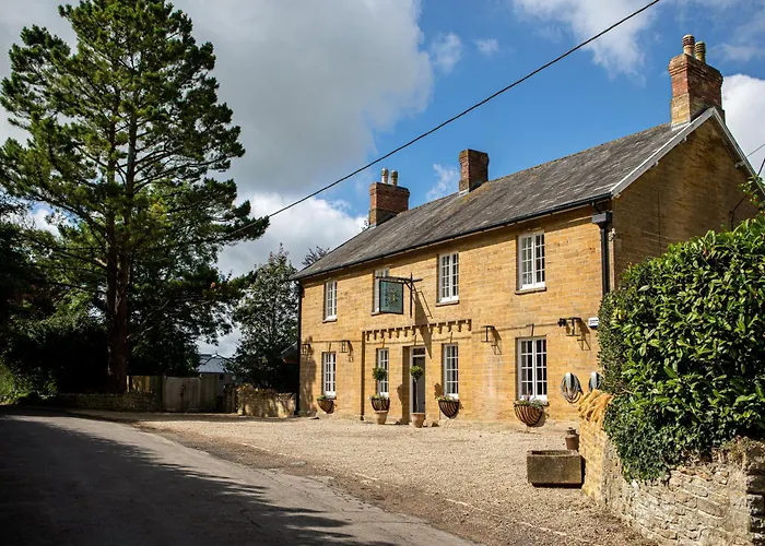 The Queens Arms