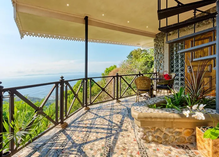 Hotel Villa Caletas Jacó