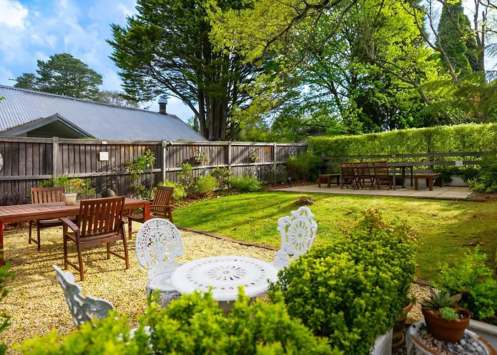 Kubba Roonga Guesthouse - Boutique Luxury Spa Retreat & Gardens - Blue Mountains