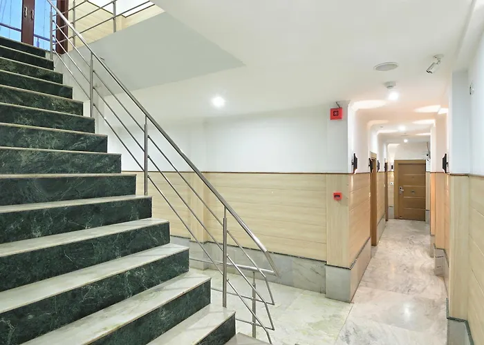Hotel Hari Piorko - New Delhi Railway Station