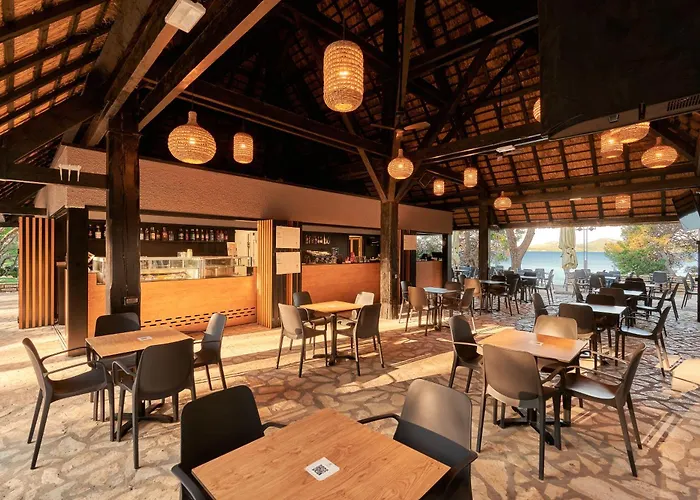 Pine Beach Bungalows All Inclusive Pakoštane