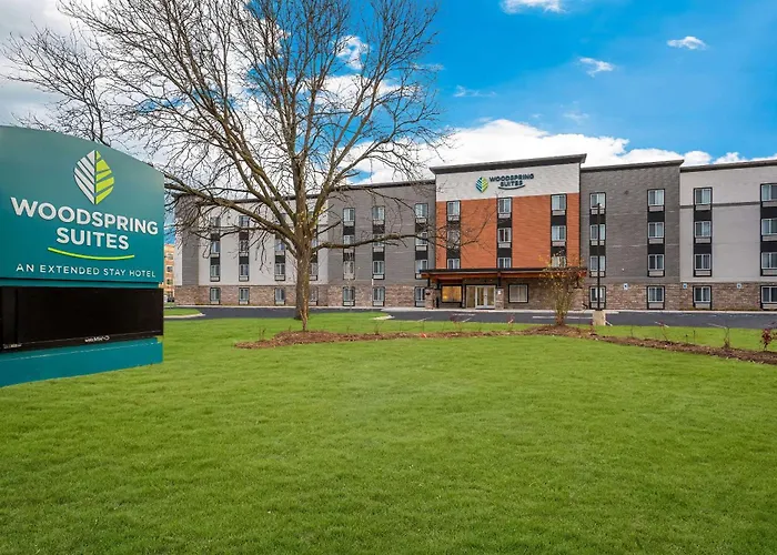 Woodspring Suites Dearborn Detroit