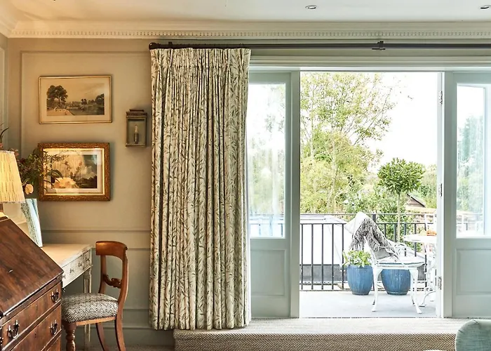 Stanwell House
