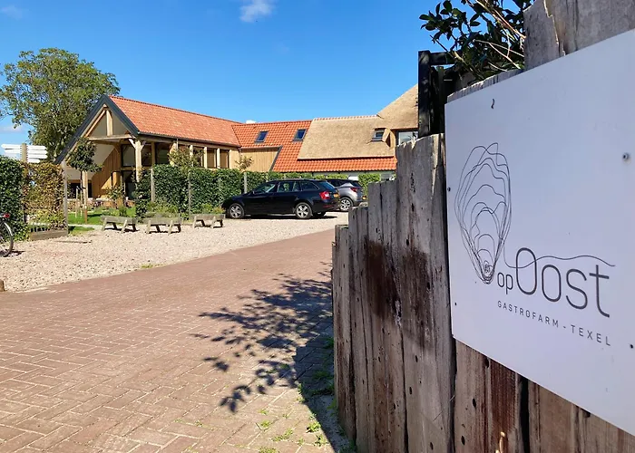 Op Oost Boutique Hotel & Restaurant Het Kook Atelier Oosterend 