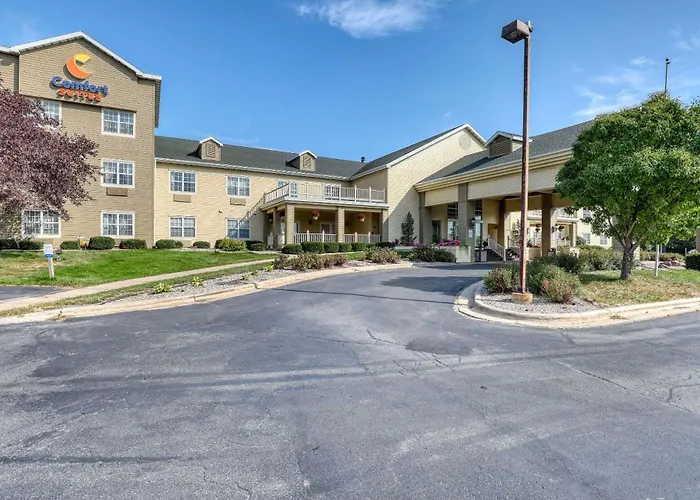 Comfort Suites Appleton Airport