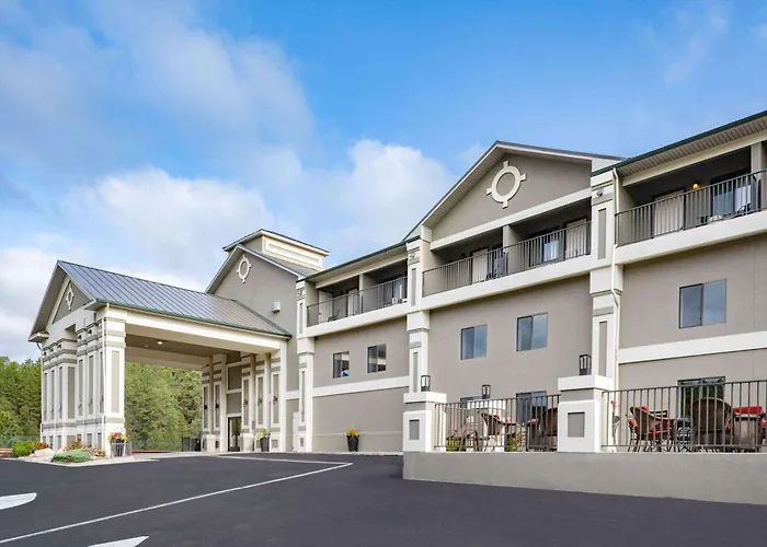 Baymont By Wyndham Keystone Near Mt. Rushmore