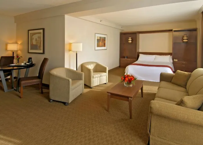 Best Western Plus Lamplighter Inn & Conference Centre