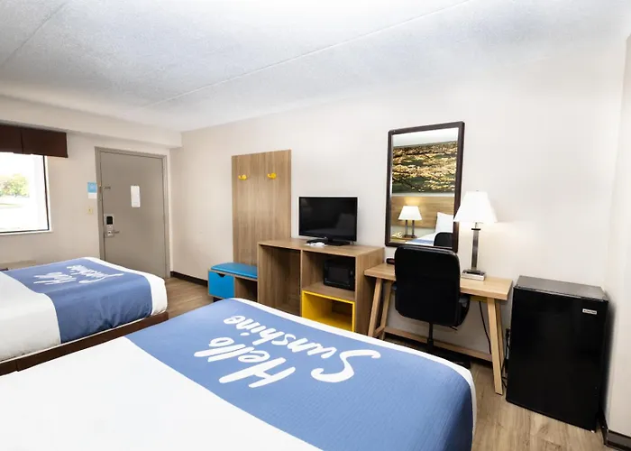 Days Inn By Wyndham Dayton Huber Heights Northeast