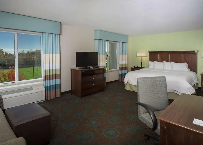 Hampton Inn & Suites Suisun City Waterfront