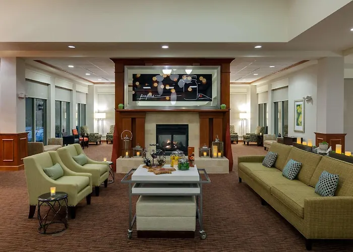 Hilton Garden Inn Lake Forest Mettawa
