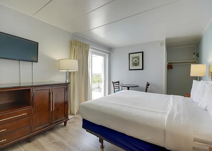 Rideau Oceanfront Motel