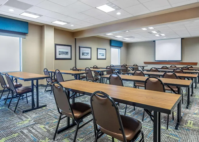 Hampton Inn & Suites Minneapolis St. Paul Airport - Mall Of America