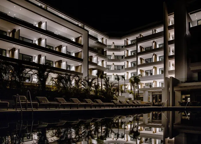 THE FLAG HOTEL Marbella, Estepona Adult Recommended
