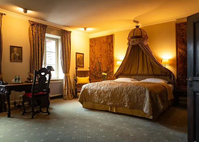 Schloss Auel Boutique Hotel & Design Golf Lodge Lohmar