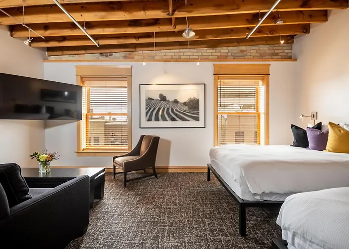 Hotel Donaldson Fargo