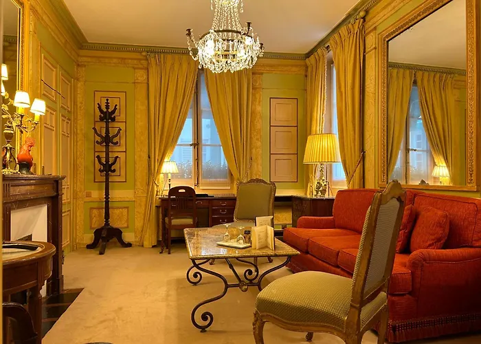 Hotel Duc De St-Simon