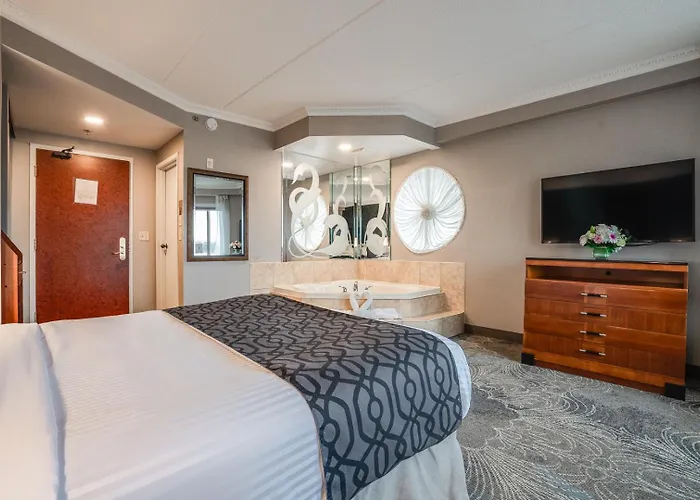Monte Carlo Inn Barrie - Newly Renovated