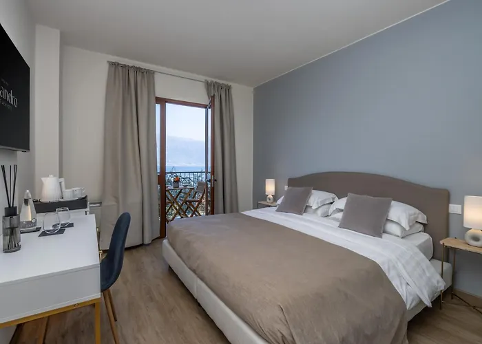 Hotel Meandro - Lake View