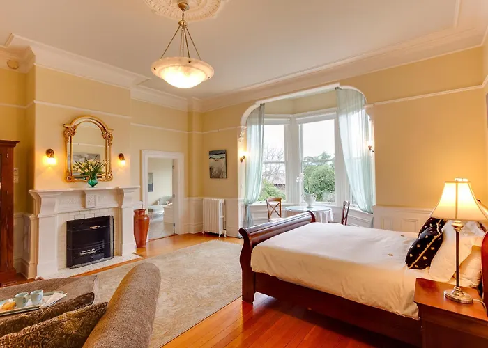 Fairholme Manor Inn