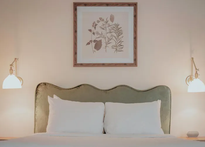 The Rochester Hotel