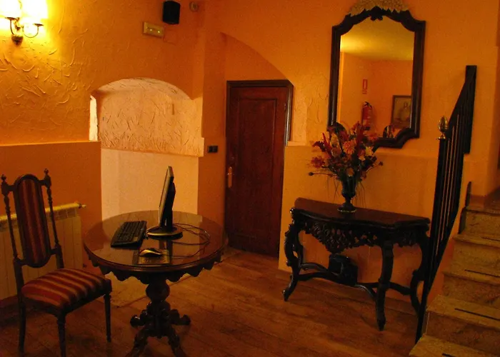 Hotel Don Carlos Caceres