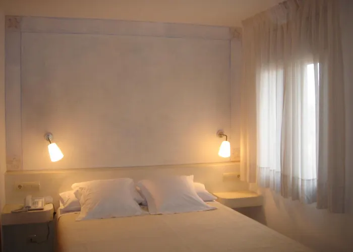 Hotel Carmen Roses