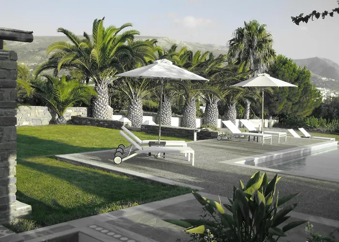 Roses Beach Parikia 