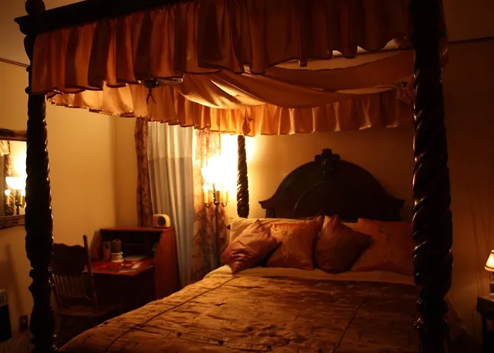 Alla'S Historical Bed And Breakfast, Spa And Cabana