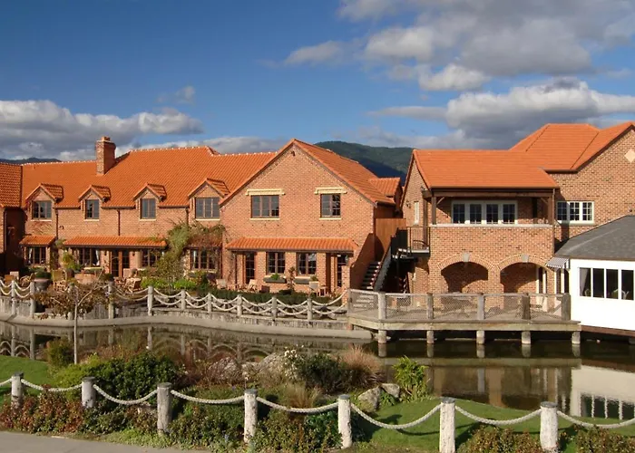 Grand Arden Monaco Nelson