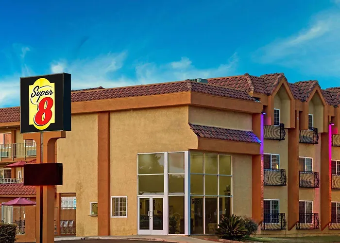 Super 8 By Wyndham Cypress Buena Park Area