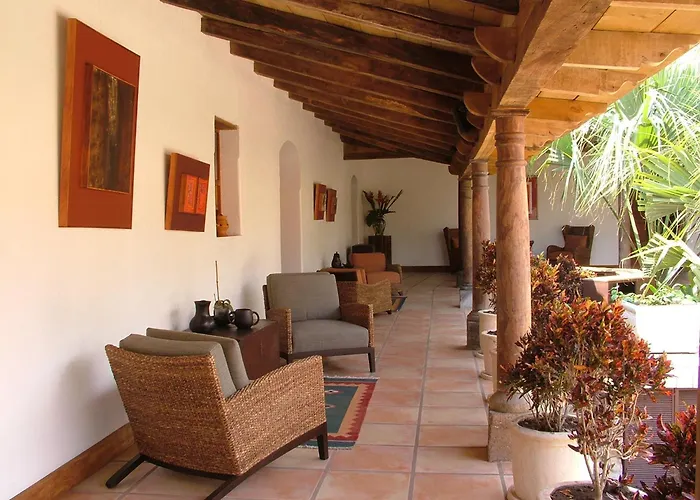 Los Almendros de San Lorenzo Suchitoto