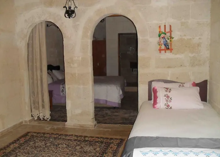 Jerveni Cave Hotel
