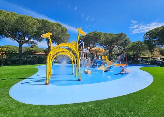 Camping Lacona Pineta
