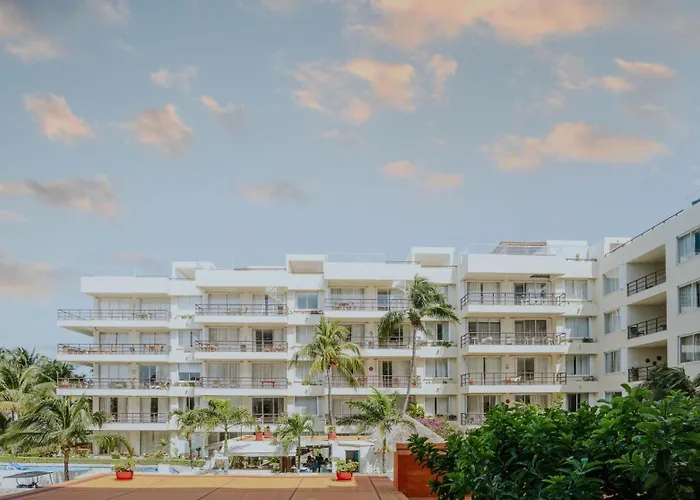 Ixchel Beach Hotel