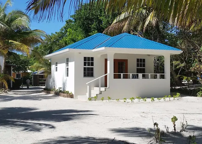 Cocotal Inn And Cabanas