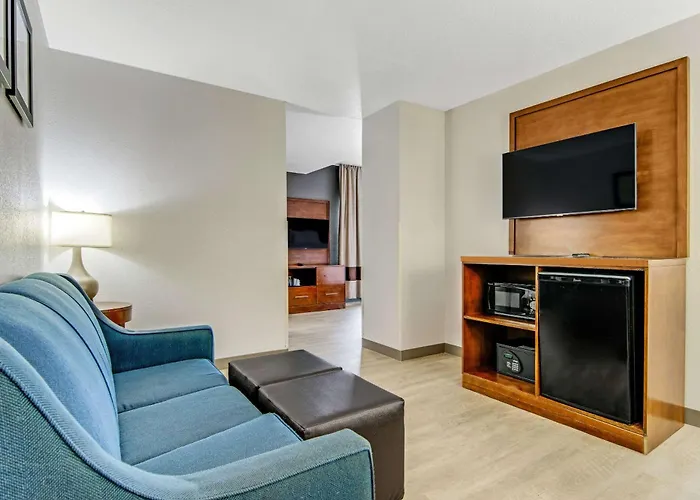 Comfort Suites Near I-80 And I-94