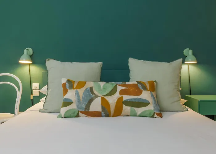 Coin De Mire Attitude Hotel Bain Boeuf
