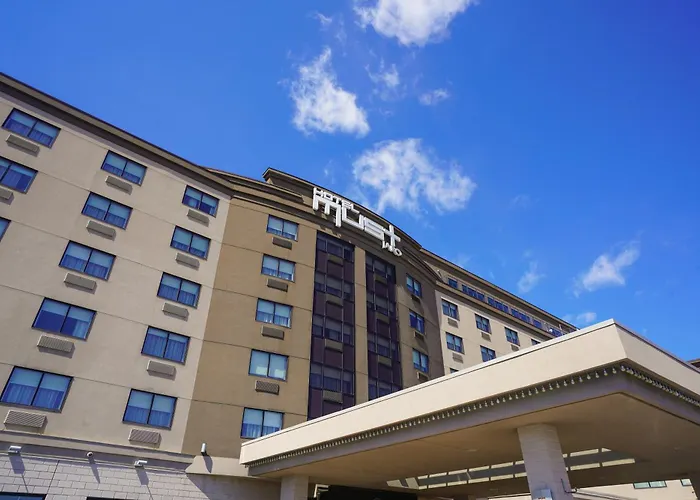 Hotel Must Aeroport De Quebec Par Jaro