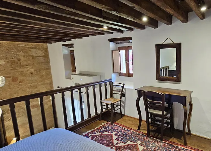 Villa Aphrodite Lindos Suites