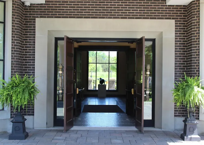 The Bruce Hotel