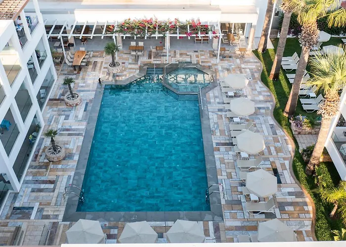 Mythos Suites Hotel