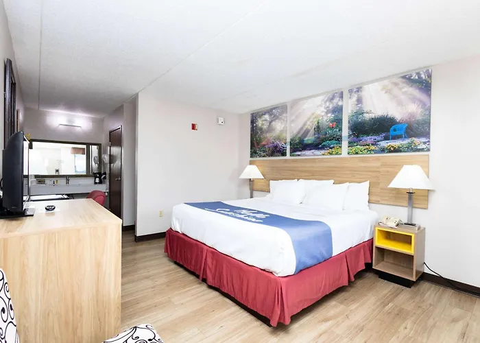 Days Inn By Wyndham Dayton Huber Heights Northeast